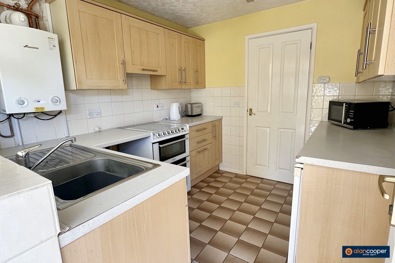 Epsom Close, Bedworth, CV12 8TE