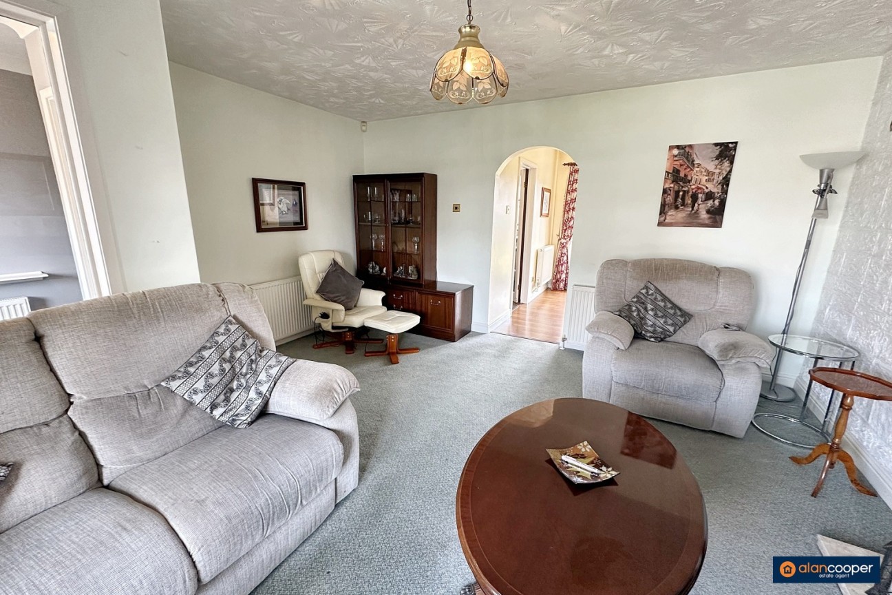 Malvern Avenue, Church Farm, Nuneaton, CV10 8ND