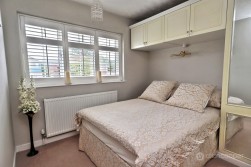 Milby Drive, St Nicolas Park, Nuneaton, CV11 6JS