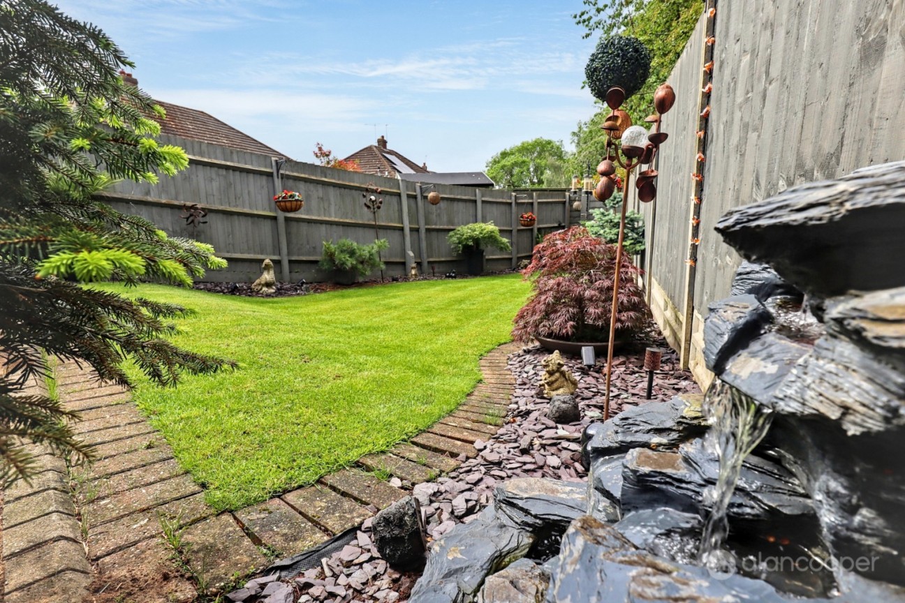 Milby Drive, St Nicolas Park, Nuneaton, CV11 6JS