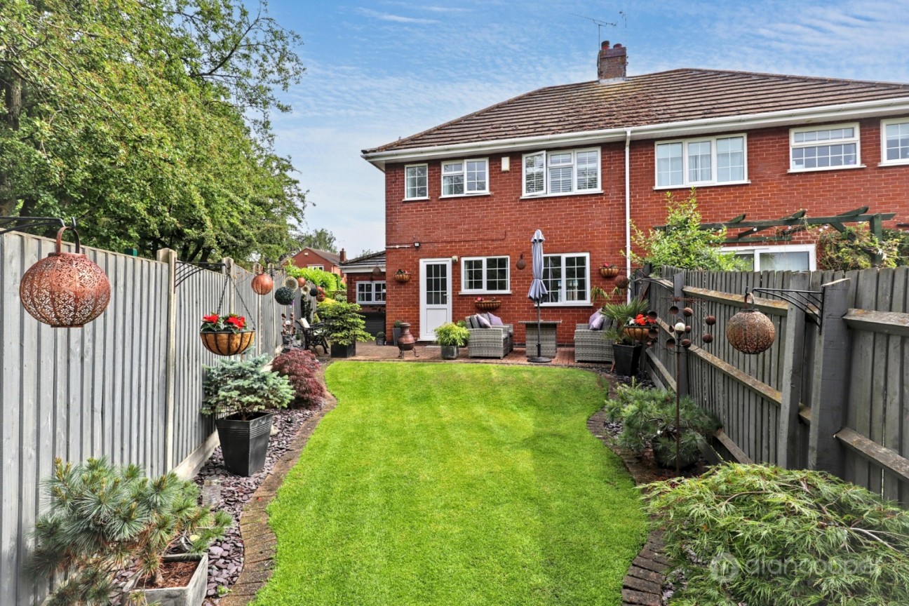 Milby Drive, St Nicolas Park, Nuneaton, CV11 6JS