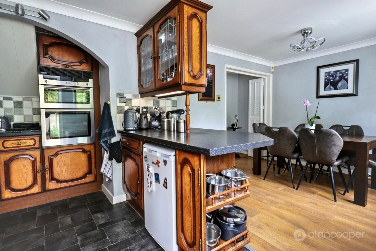 Milby Drive, St Nicolas Park, Nuneaton, CV11 6JS