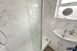 Pallett Drive, St Nicolas Park, Nuneaton, CV11 6EG