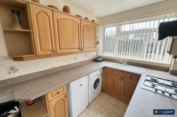 Pallett Drive, St Nicolas Park, Nuneaton, CV11 6EG