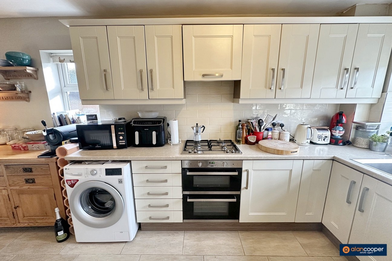 Castle Road, Hartshill, Nuneaton, CV10 0SF