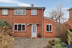 Staples Close, Bulkington, CV12 9PG