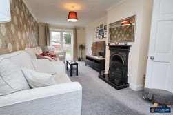 Staples Close, Bulkington, CV12 9PG
