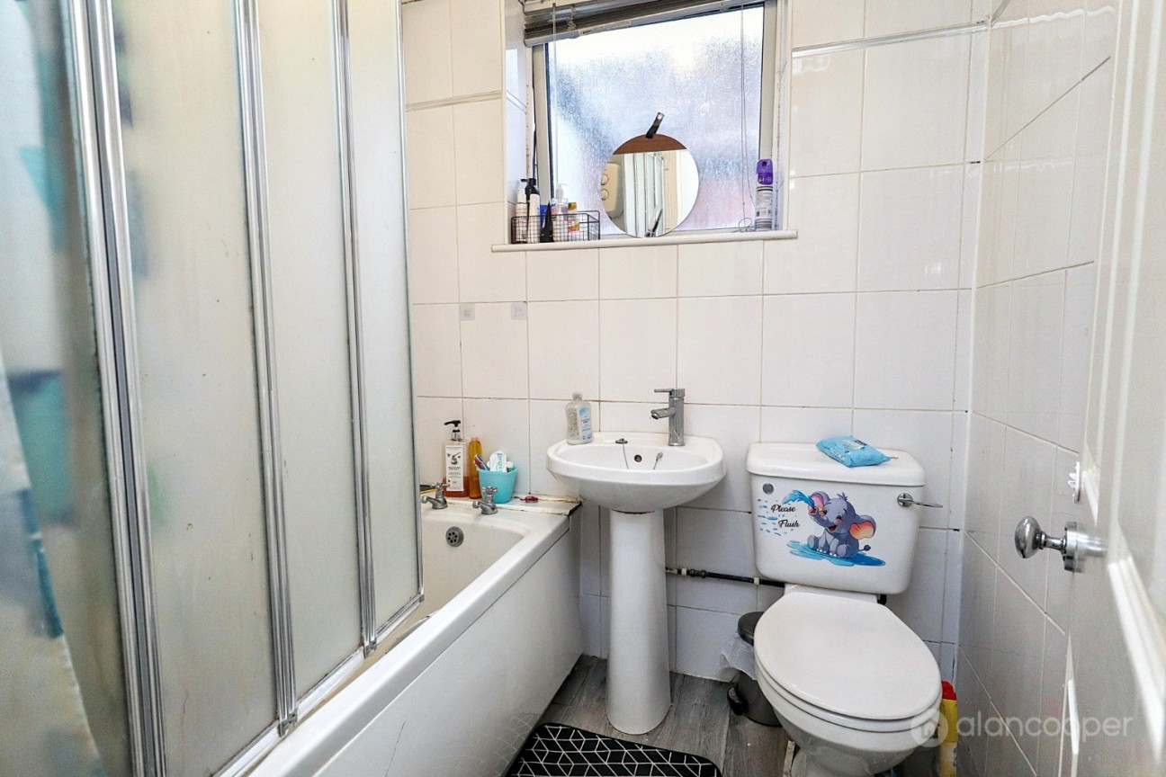 Westbury Road, Stockingford, Nuneaton, CV10 8HJ