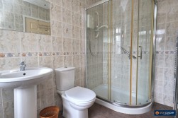 Farndon Close, Bulkington, CV12 9QH