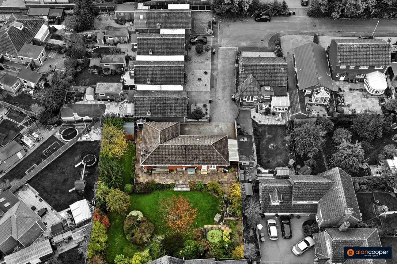 Farndon Close, Bulkington, CV12 9QH