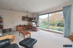 Farndon Close, Bulkington, CV12 9QH