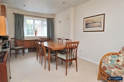 Farndon Close, Bulkington, CV12 9QH