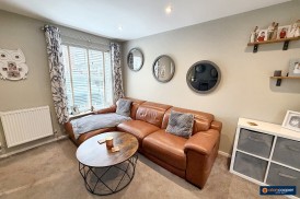 Chilworth Close, Maple Park, Nuneaton, CV11 4XE