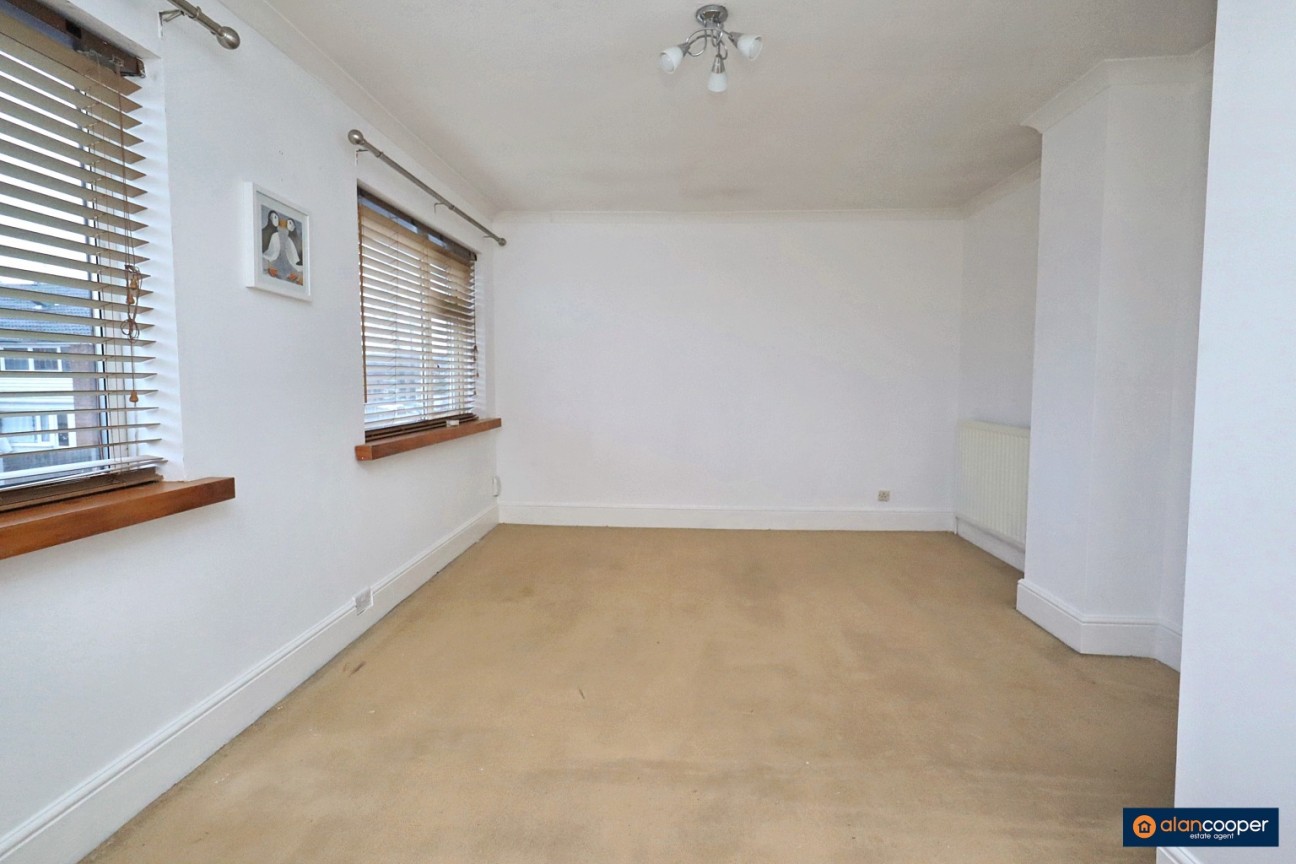 Stafford Close, Bulkington, CV12 9QX