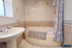 Stafford Close, Bulkington, CV12 9QX