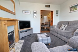 Nuneaton Road, Bulkington, CV12 9QL