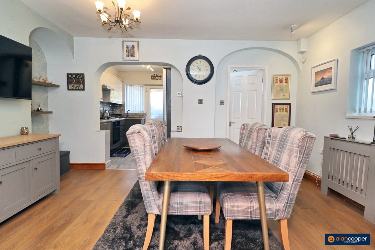Nuneaton Road, Bulkington, CV12 9QL