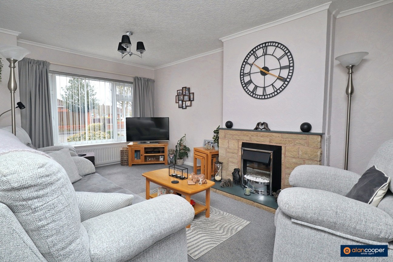 Stonewell Crescent, Whitestone, Nuneaton, CV11 4TB