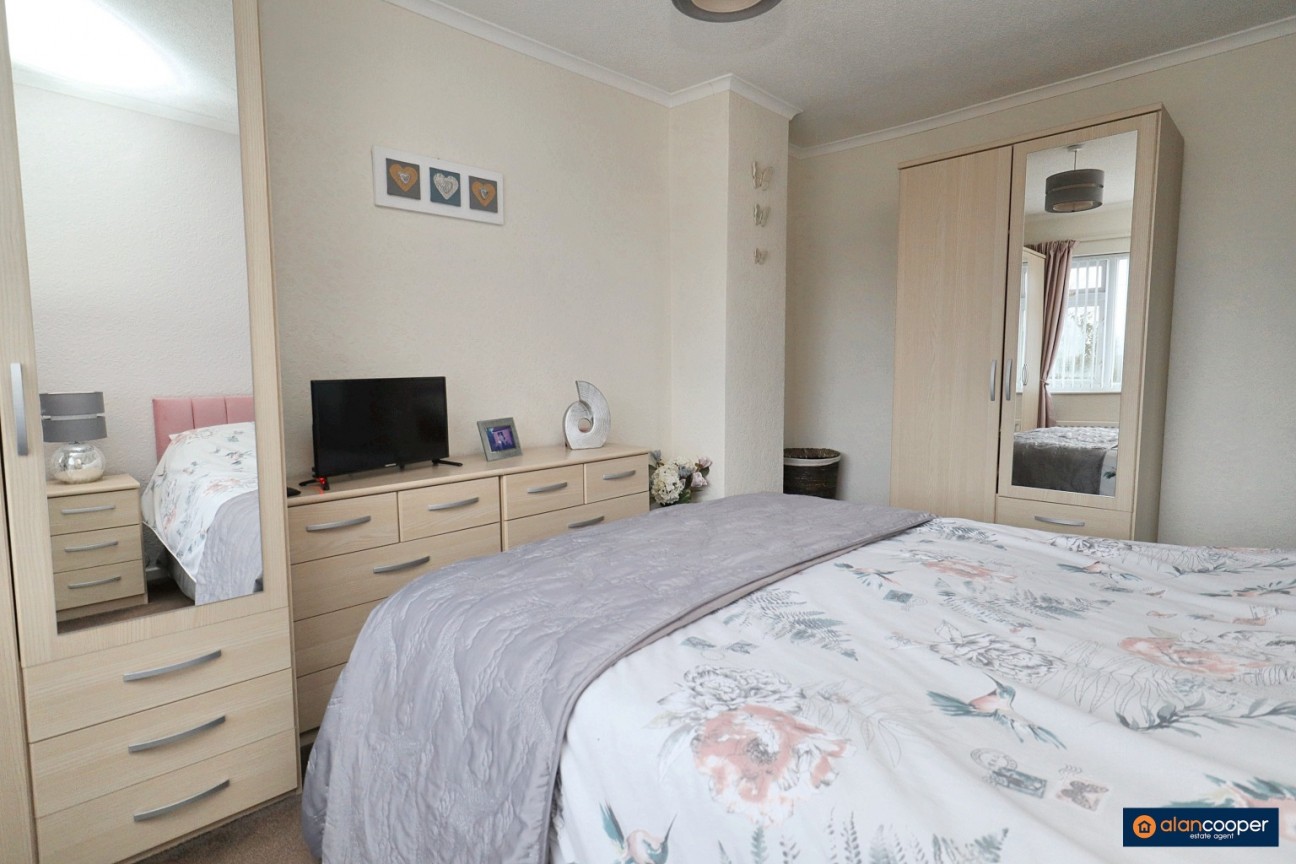 Stonewell Crescent, Whitestone, Nuneaton, CV11 4TB
