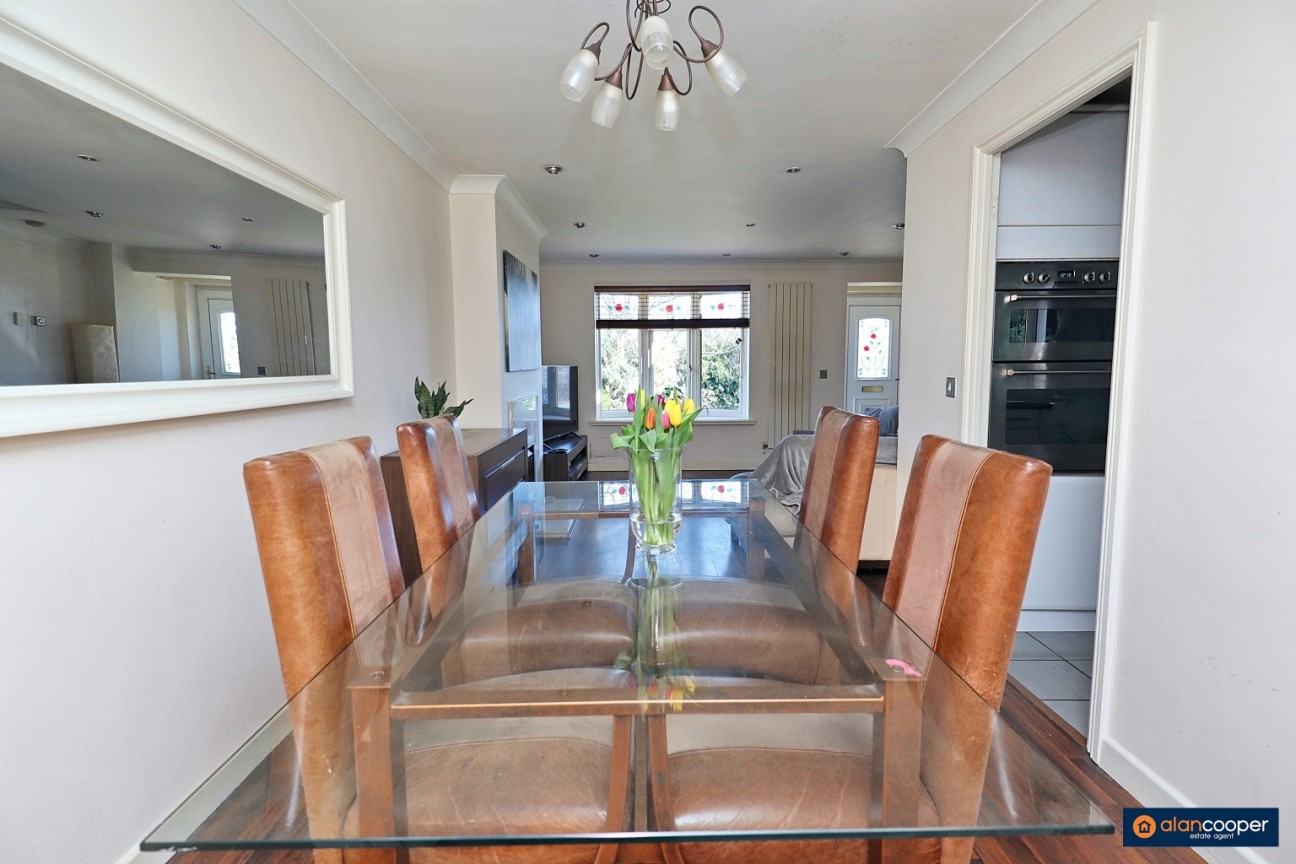 Merlin Avenue, Poplar Farm, Nuneaton, CV10 9JZ