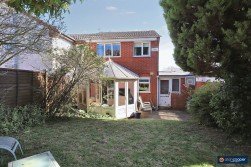 Merlin Avenue, Poplar Farm, Nuneaton, CV10 9JZ
