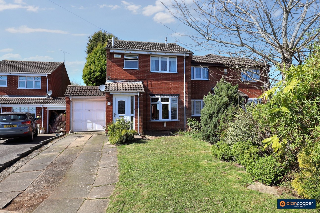 Merlin Avenue, Poplar Farm, Nuneaton, CV10 9JZ