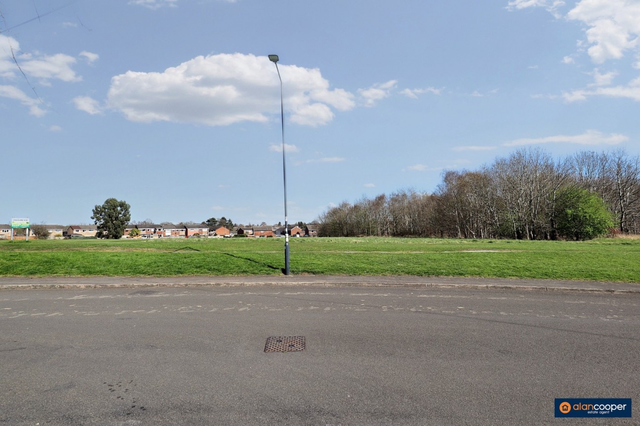 Merlin Avenue, Poplar Farm, Nuneaton, CV10 9JZ