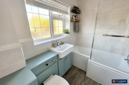 Pallett Drive, St Nicolas Park, Nuneaton, CV11 6EG