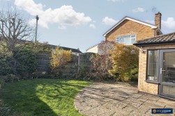 Pallett Drive, St Nicolas Park, Nuneaton, CV11 6EG