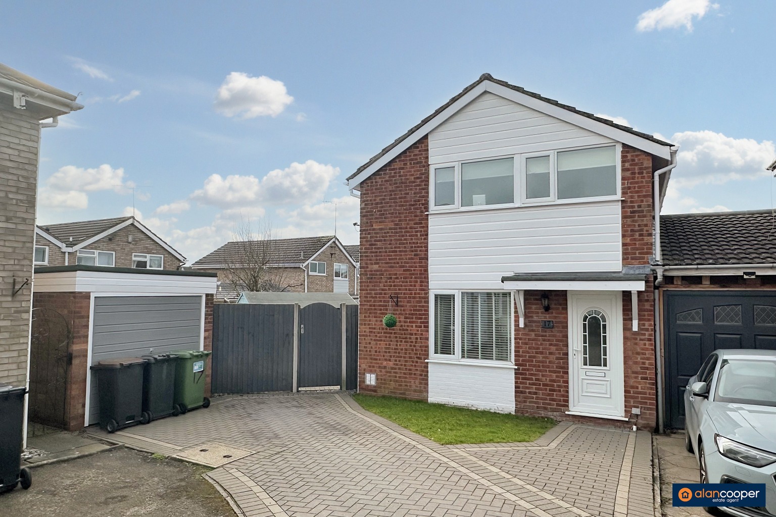 Warwick Gardens, Lindley Park, Nuneaton, CV10 8DB