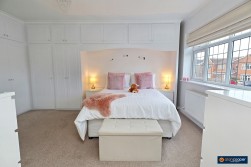 Axminster Close, Horeston Grange, Nuneaton, CV11 6YP