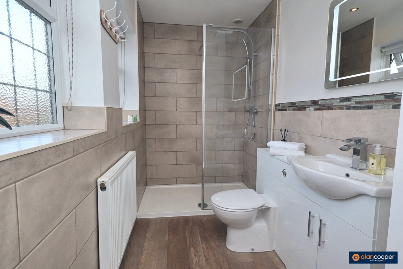 Axminster Close, Horeston Grange, Nuneaton, CV11 6YP