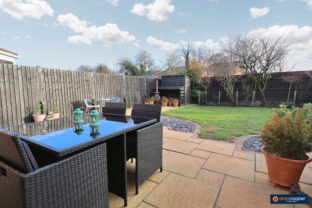 Axminster Close, Horeston Grange, Nuneaton, CV11 6YP