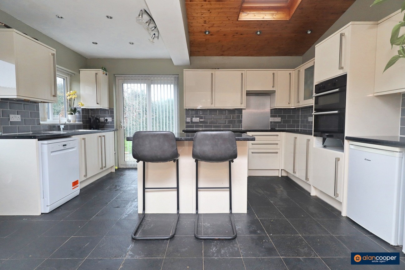 Olton Place, Nuneaton, CV11 5HH