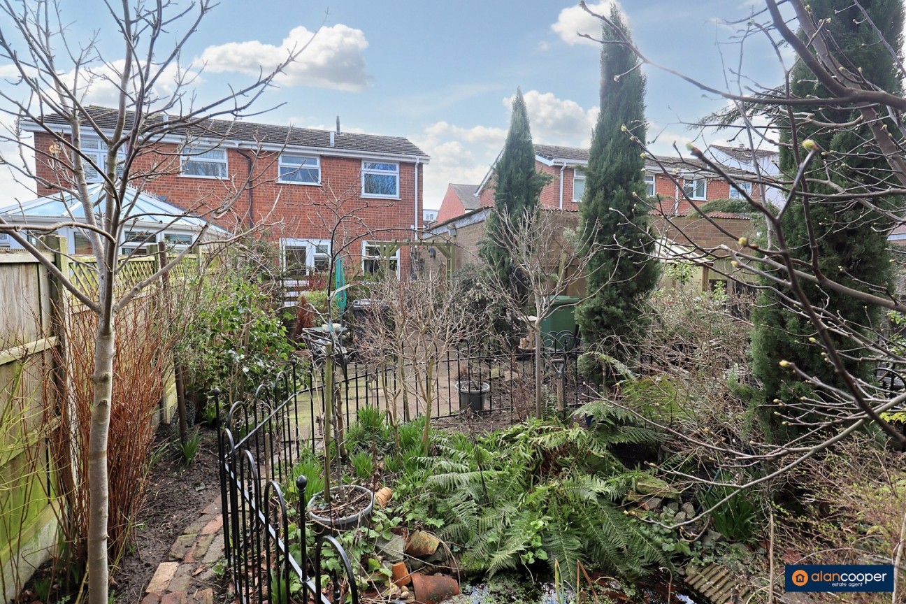 Herbert Street, Stockingford, Nuneaton, CV10 7DX