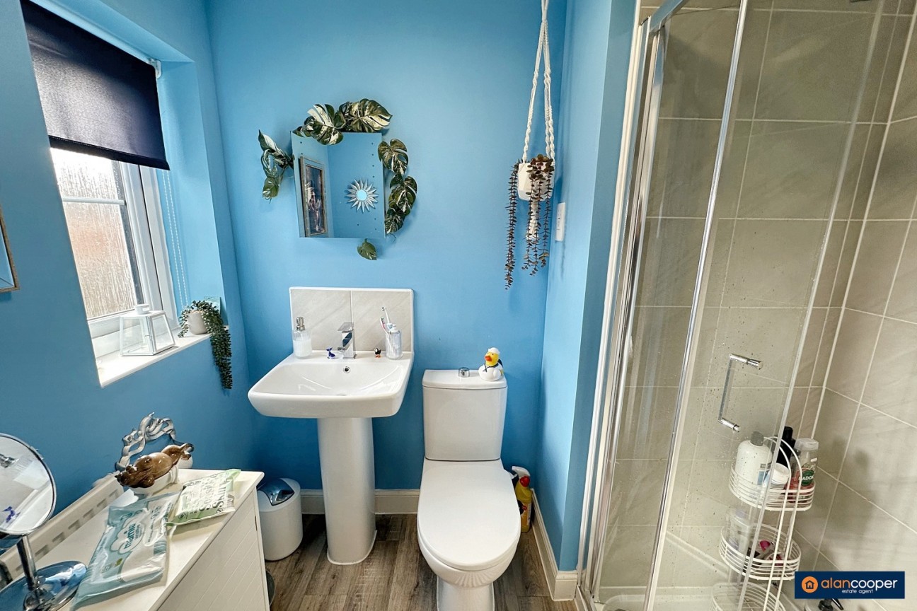 Dovecote Drive, St James Gate, Weddington, Nuneaton, CV10 0FZ