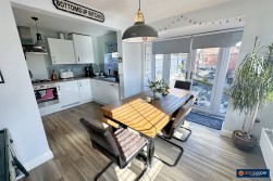Dovecote Drive, St James Gate, Weddington, Nuneaton, CV10 0FZ