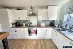 Dovecote Drive, St James Gate, Weddington, Nuneaton, CV10 0FZ
