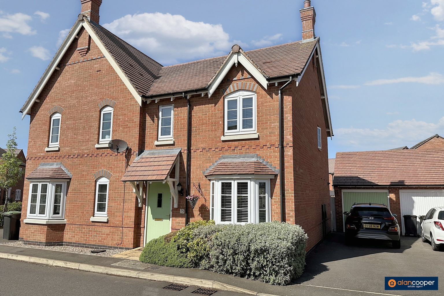 Baskerville Road, Heritage View, Nuneaton, CV11 6QZ