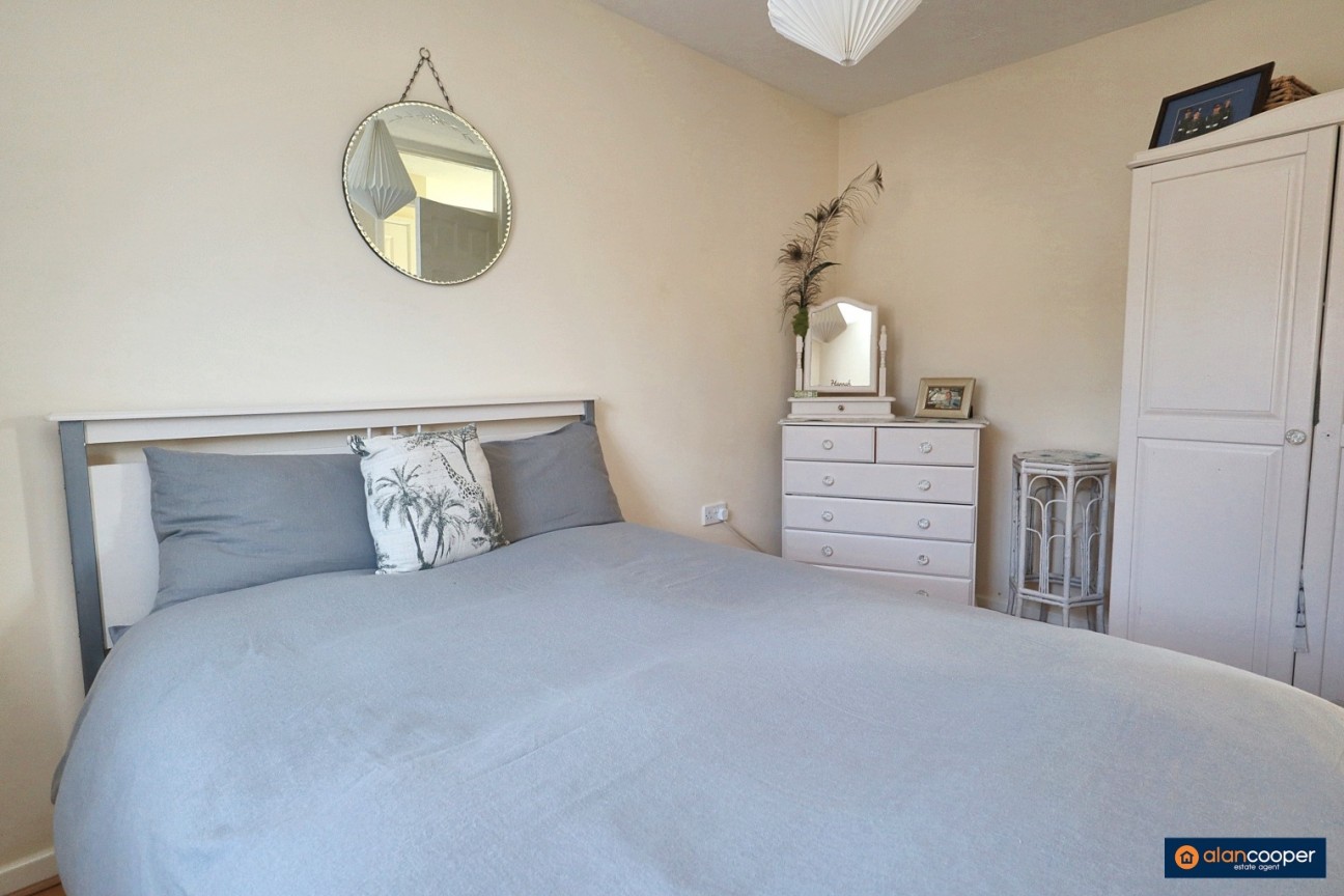 Westbury Road, Stockingford, Nuneaton, CV10 8HH