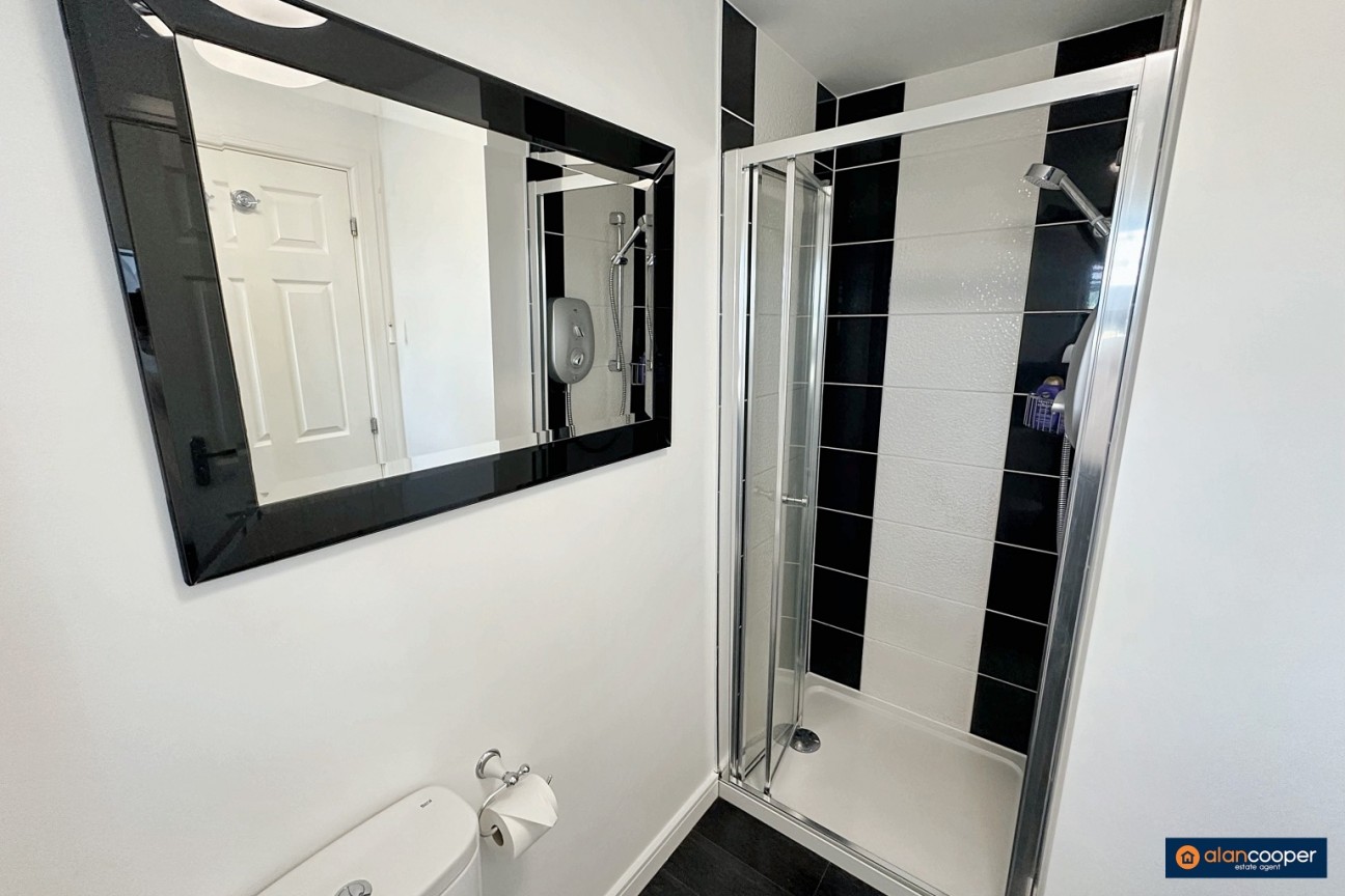 Crummock Avenue, Royal Park, Nuneaton, CV11 6UG