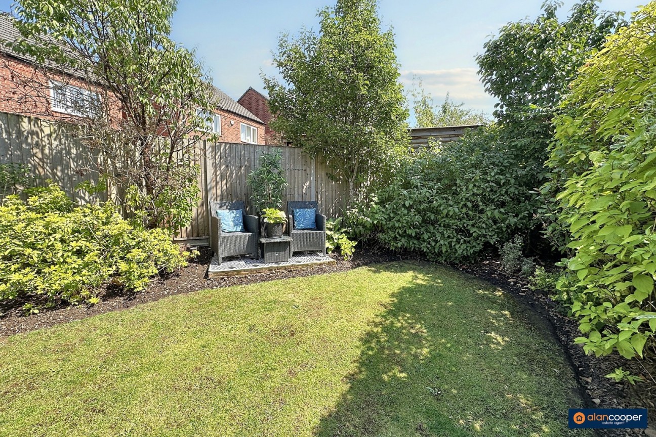 Crummock Avenue, Royal Park, Nuneaton, CV11 6UG
