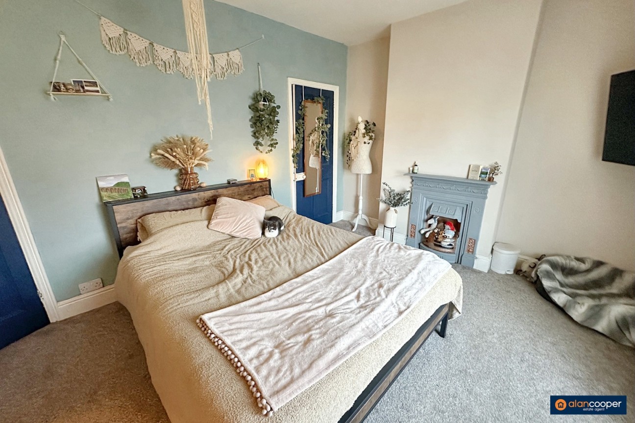 Haunchwood Road, Stockingford, Nuneaton, CV10 8DG