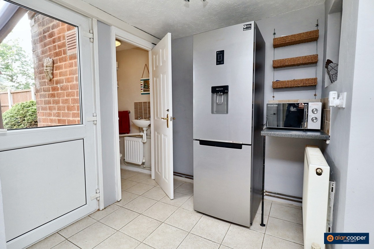 Highfield Road, Attleborough, Nuneaton, CV11 4PW