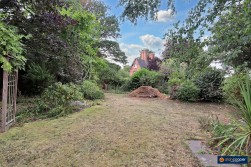Highfield Road, Attleborough, Nuneaton, CV11 4PW