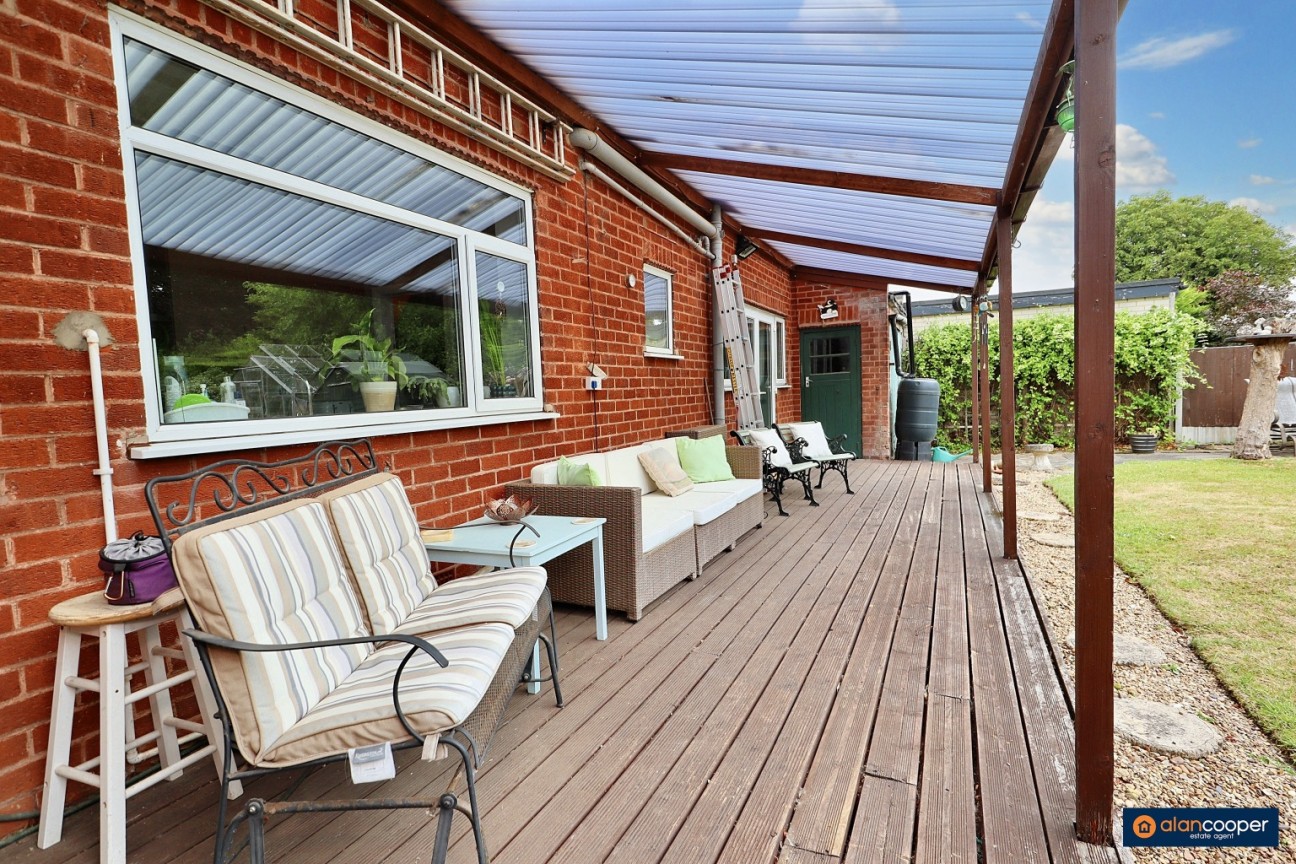 Highfield Road, Attleborough, Nuneaton, CV11 4PW