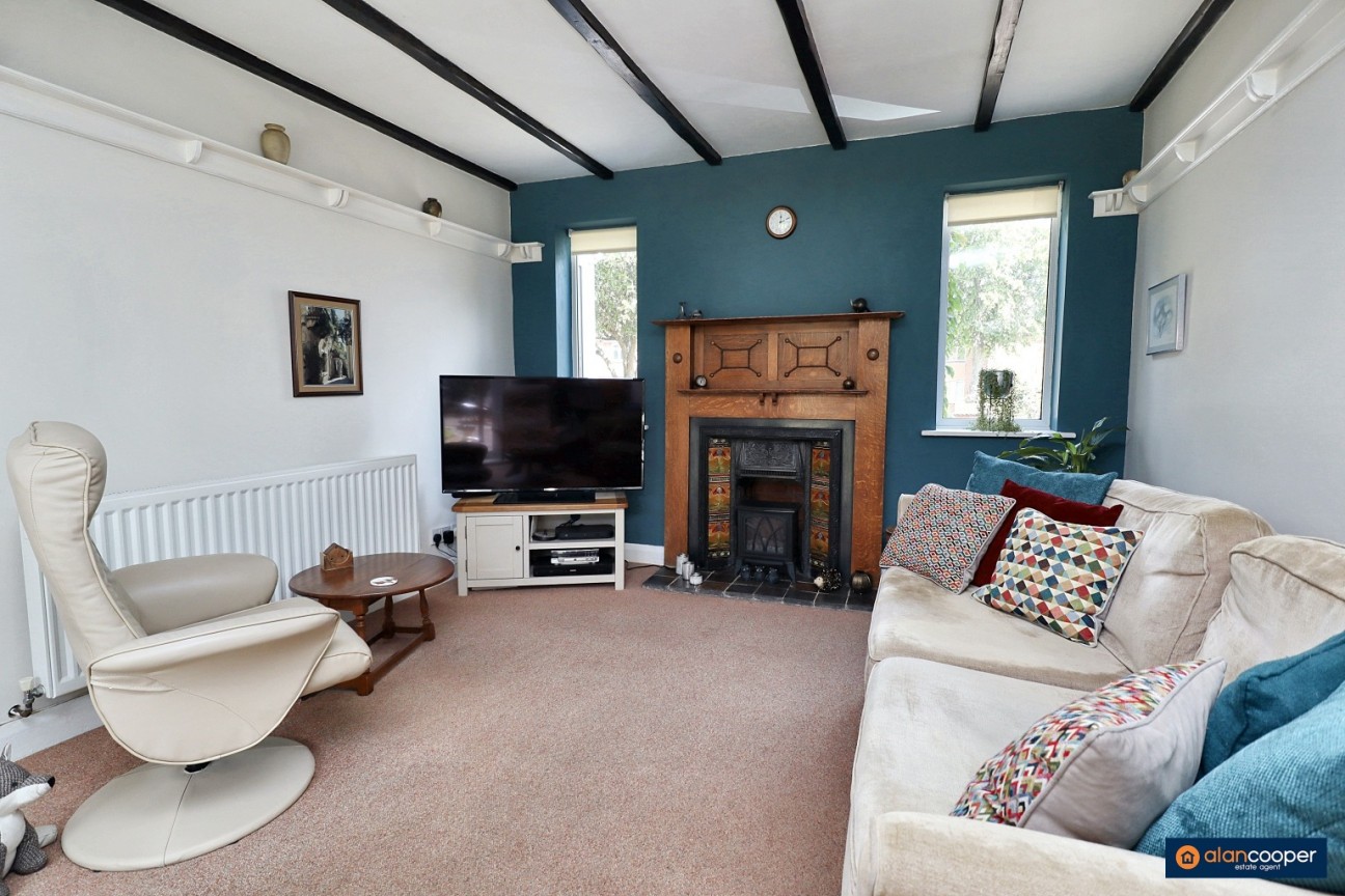 Highfield Road, Attleborough, Nuneaton, CV11 4PW