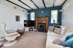Highfield Road, Attleborough, Nuneaton, CV11 4PW