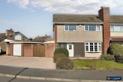 Clyde Road, Bulkington, CV12 9QE