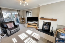 Clyde Road, Bulkington, CV12 9QE
